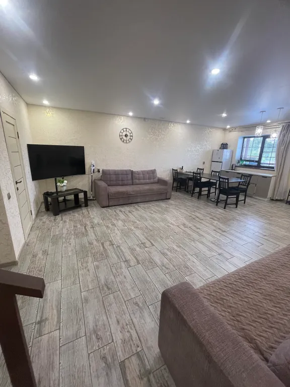 Целый этаж в таунхаусе на банном