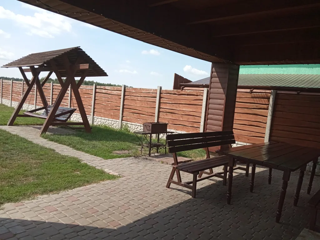 Дом-баня у реки