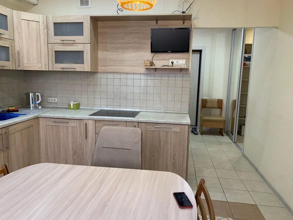 Однокомнатная квартира с видом на Волгу