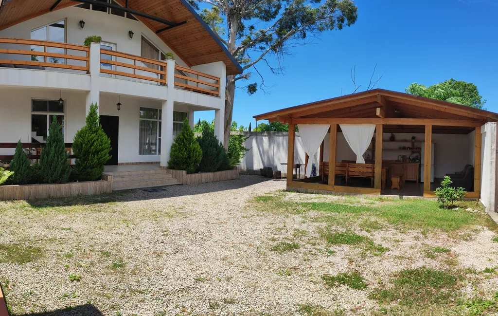 4-комнатный Дом