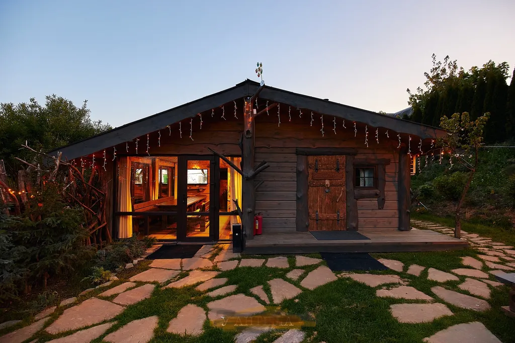 Коттедж Домик 3 у пруда с 2 спальнями под Минском — аренда посуточно в Прилепы