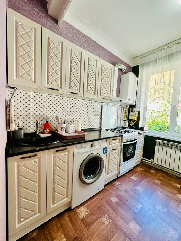 Уютная квартира в центре города с видом на горы