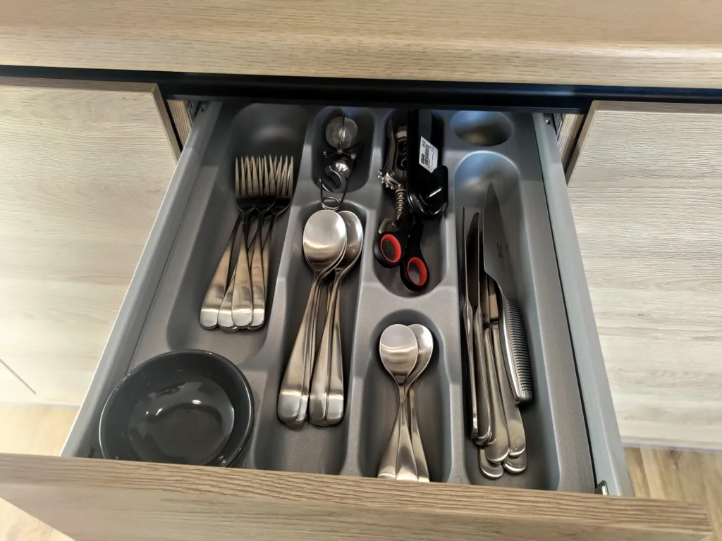 Удобная и уютная студия с балконом и видом на сад и горы