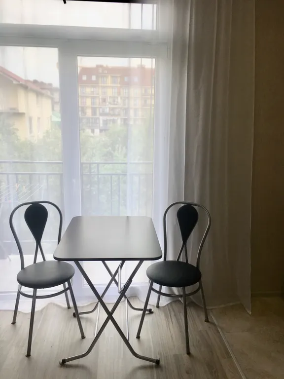 Студия на 2 этаже с балконом