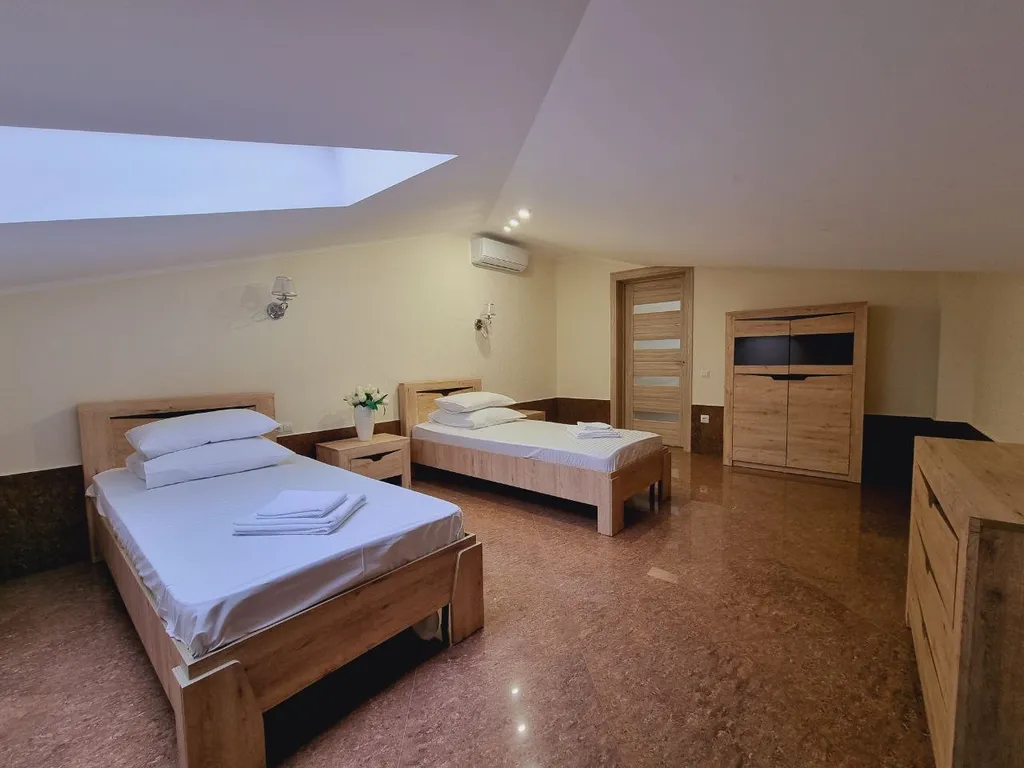 Квартира 2-комнатная Квартира — Симеиз