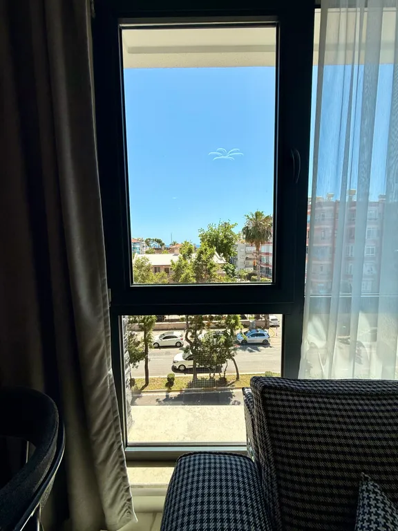 Квартира с видом на море и горы. Пляж Клеопатра