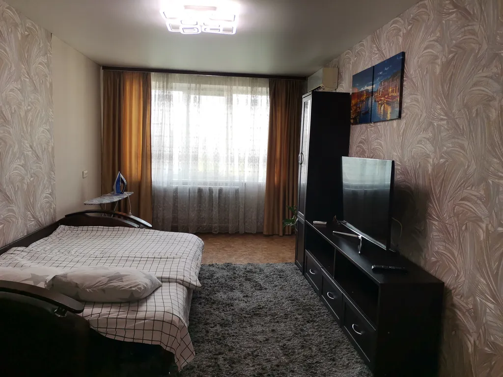 Квартира Комфортная двухкомнатная квартира — Казань