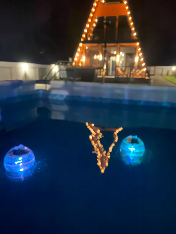 Большой дом a-frame в-небо с бассейном