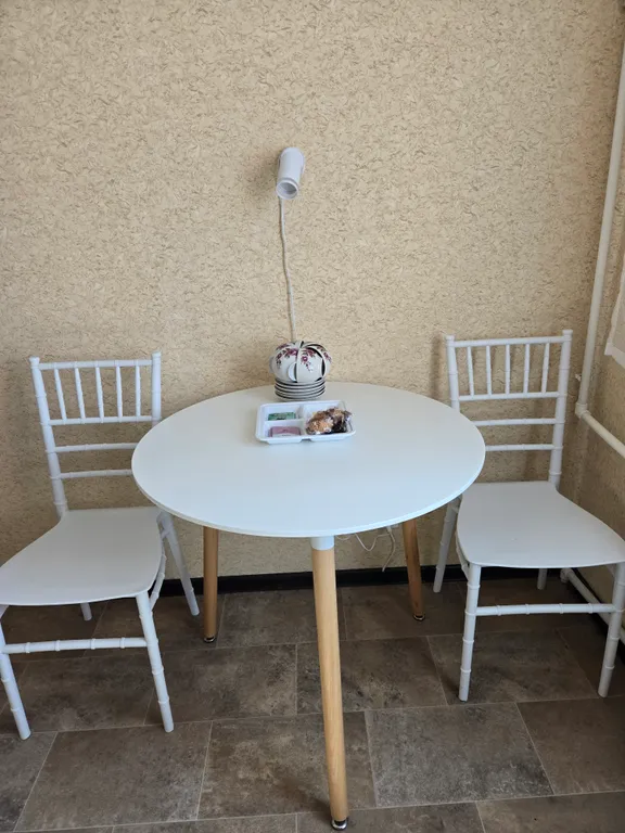 Теплая, солнечная квартира в центре города