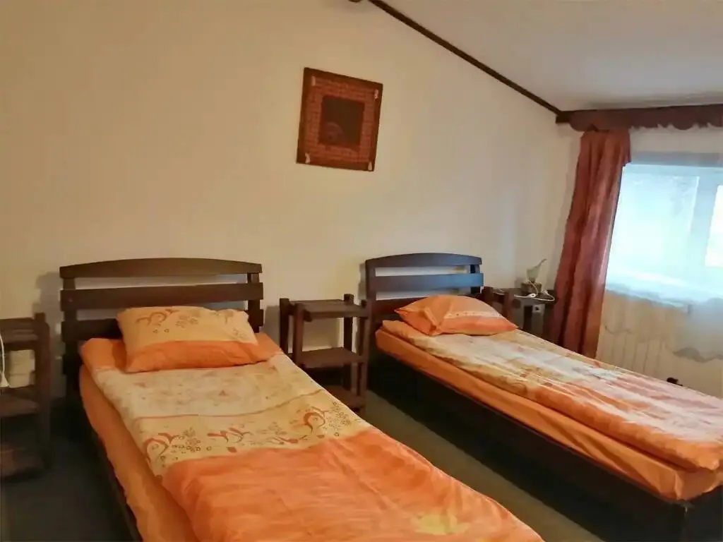 4-комнатный Дом