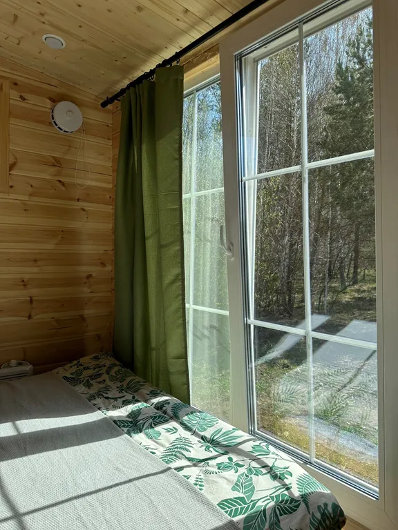 Уютный дом в лесу