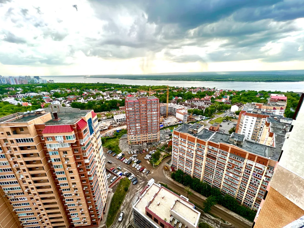 Уютная просторная двушка с видом на реку Волгу