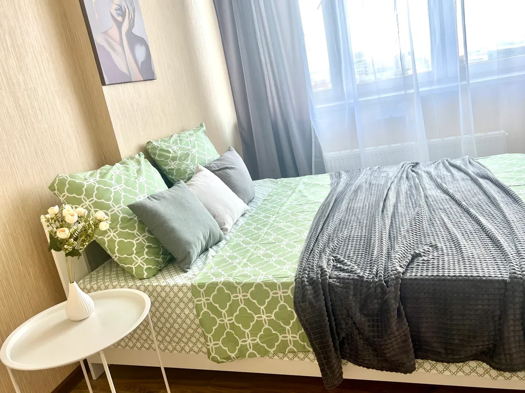 Уютная евродвушка в центре с видом на пруд