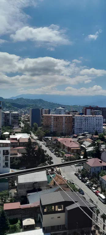 Уютная студия в центре с видом на горы