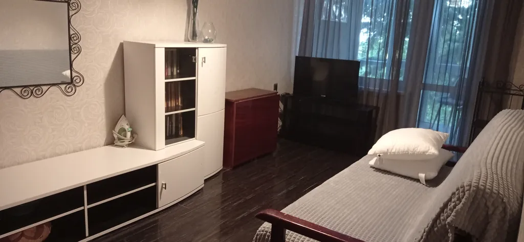 Шикарная двушка с панорамным балконом!