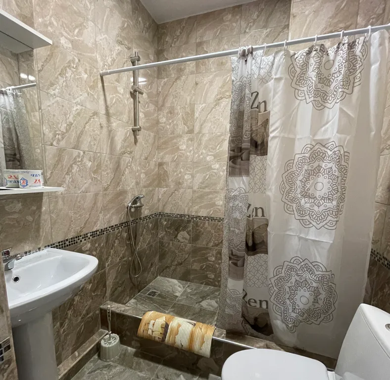 Трёхместный полулюкс с балконом