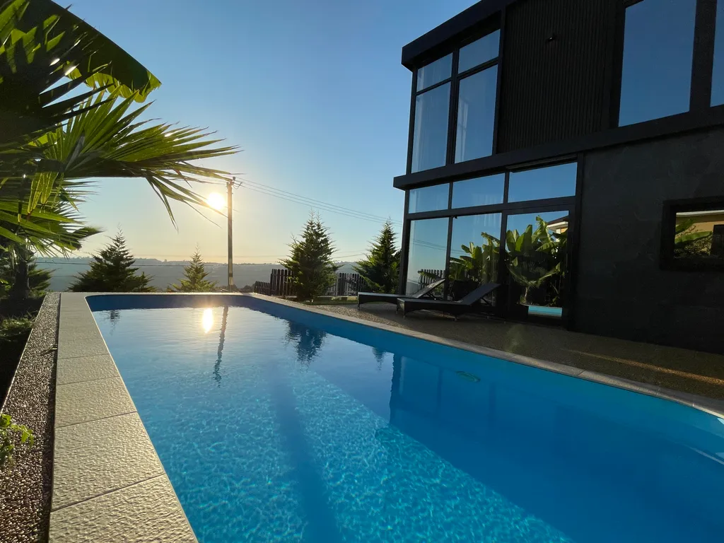 Коттедж Вдали от суеты с закатом наедине — аренда посуточно в Веселое