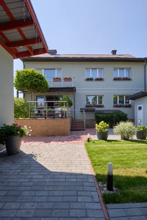 7-комнатный Дом