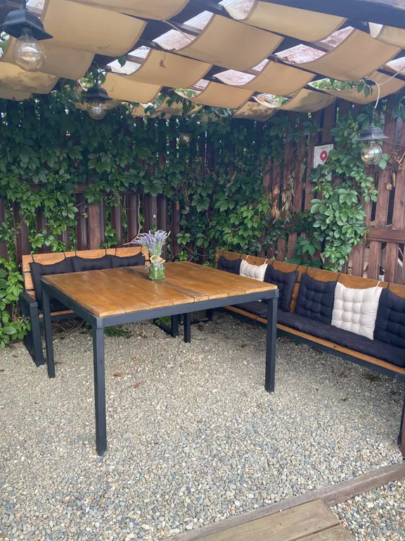 Коттедж Уютный гостевой домик Деревенька — Кучугуры