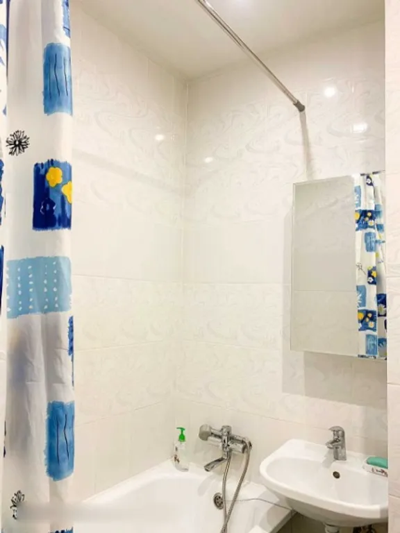 Квартира Полноценная однокомнатная квартира с балконом — Свердловский