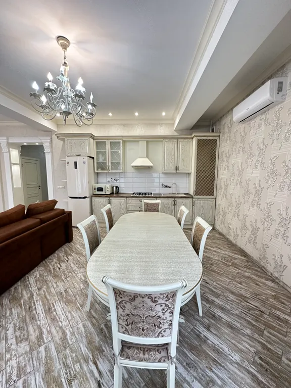 Апартаменты на Титова 2 этаж