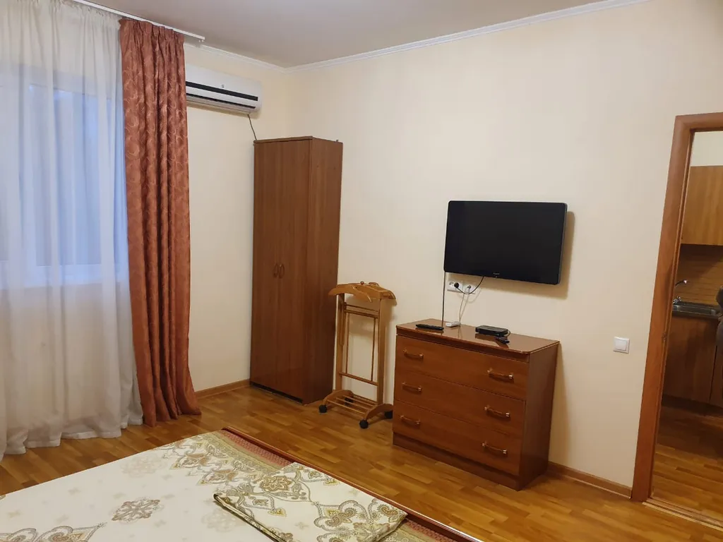 Коттедж Отдельный этаж в частном доме, 2 этаж — Анапа