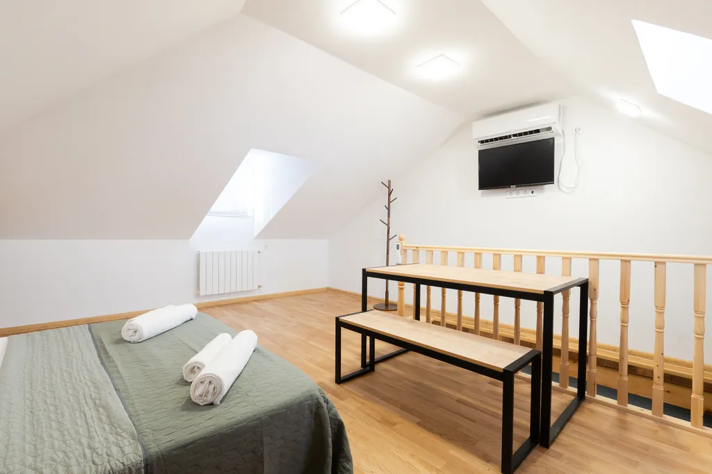 Guli of Tbilisi, Дуплекс с видом на реку в историческом центре города