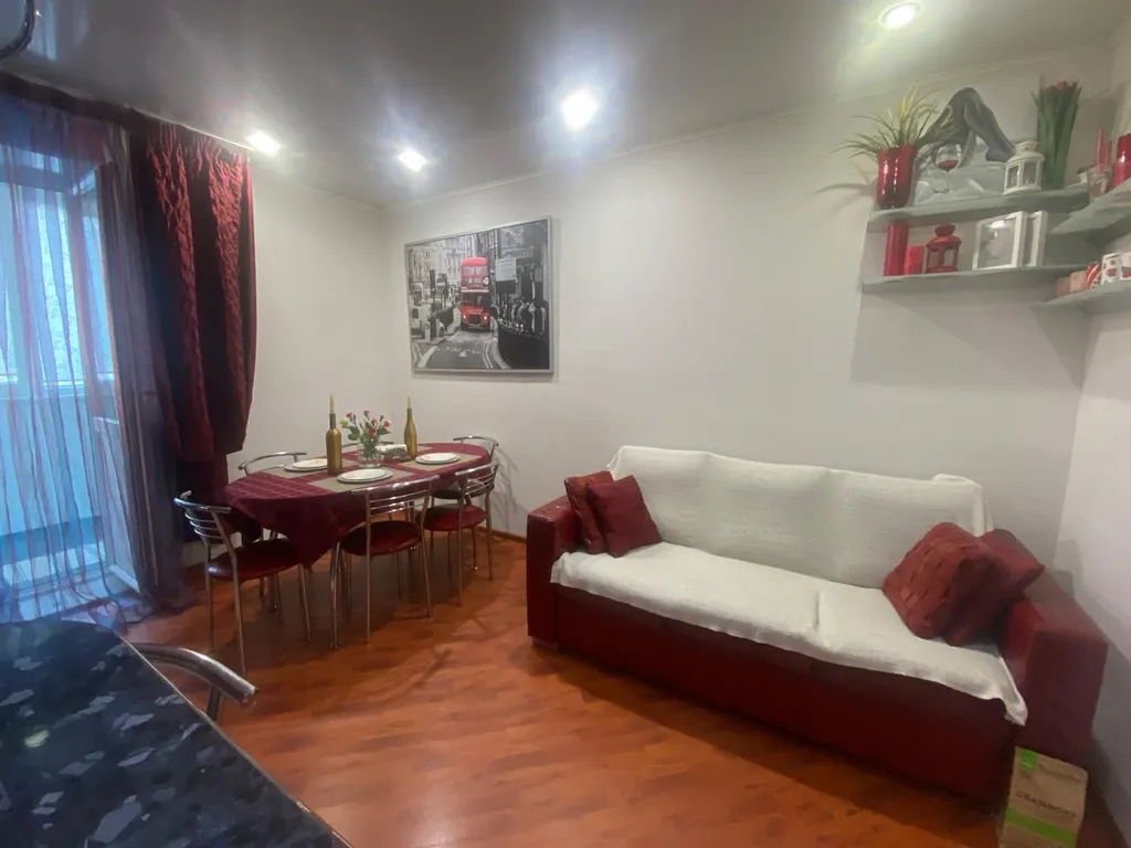 Квартира в новом доме около парка победы