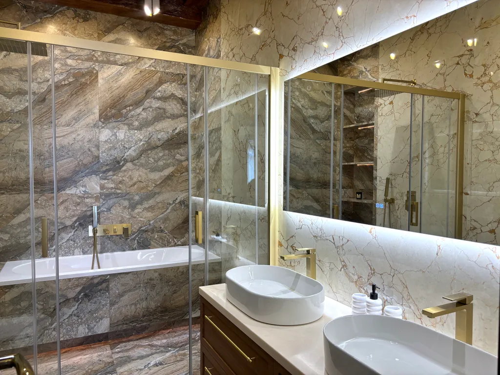 Шале Tech с подогреваемым бассейном и 4 спальнями