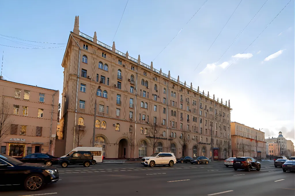 Квартира Патриаршие пруды: Элитная квартира с видом и дизайнерским интерьером — Москва