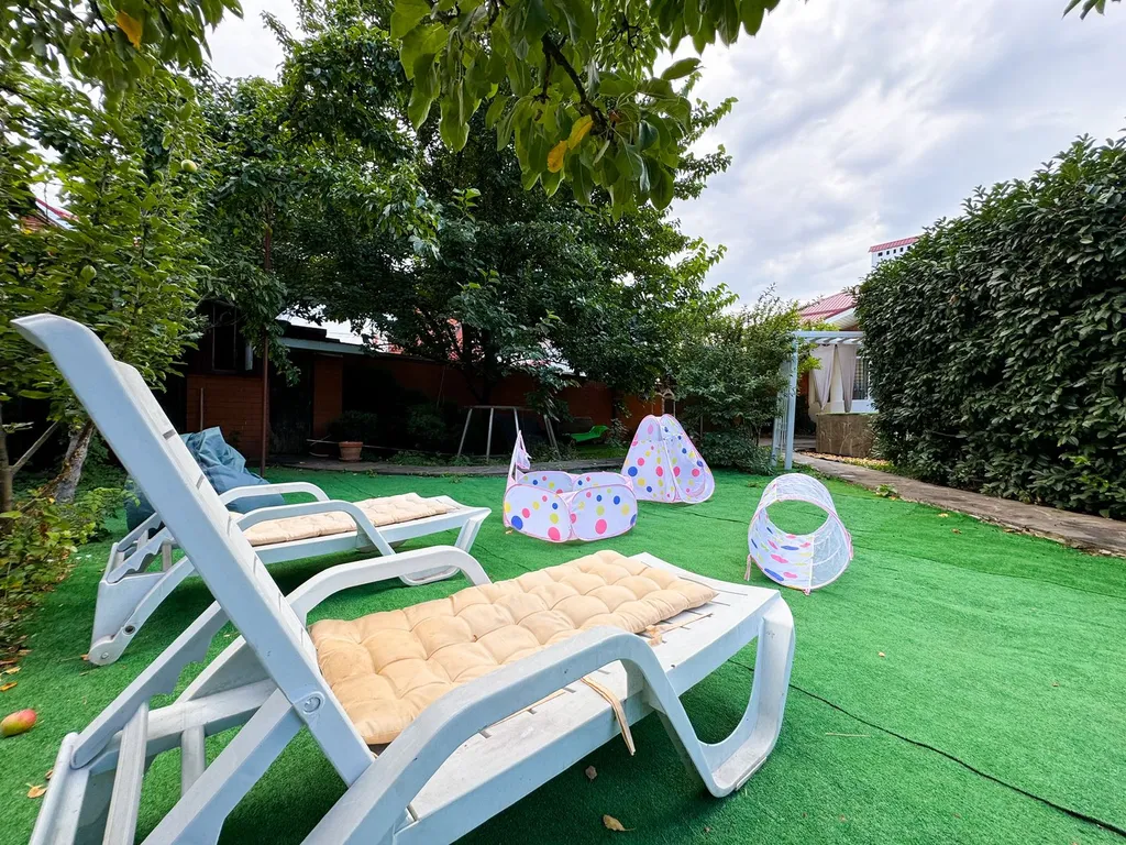 Дом с бассейном у парка Галицкого