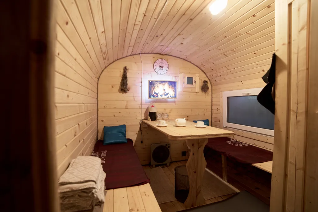 Загородный дом с баней возле горнолыжного курорта Сорочаны