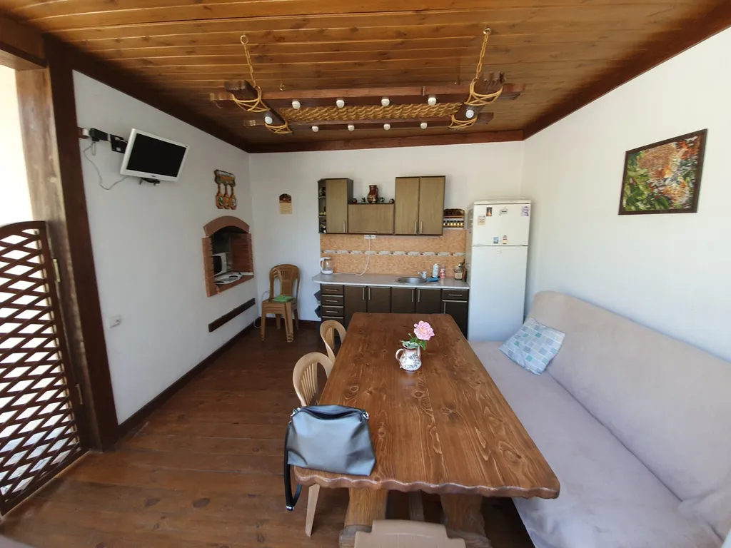 Дом со своим большим двором