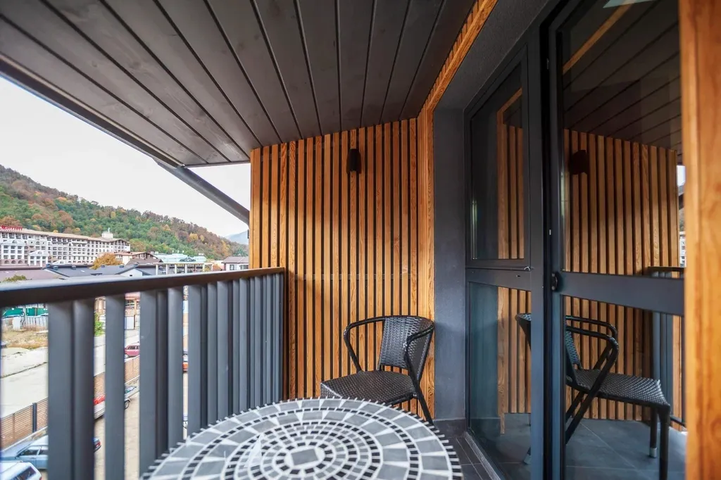 с видом на горы