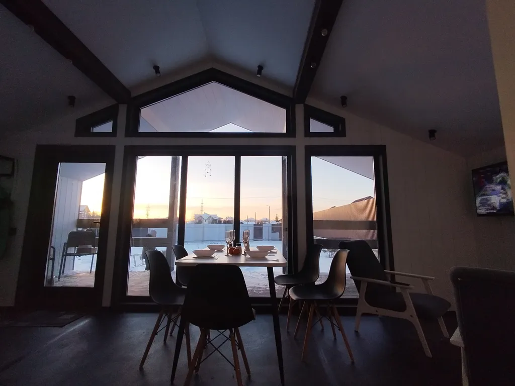 Уютный дом на две семьи в коттеджном поселке