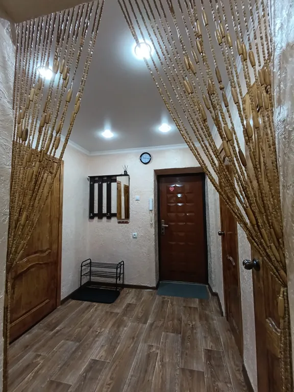 Уютная квартира с видом на горы в центре города