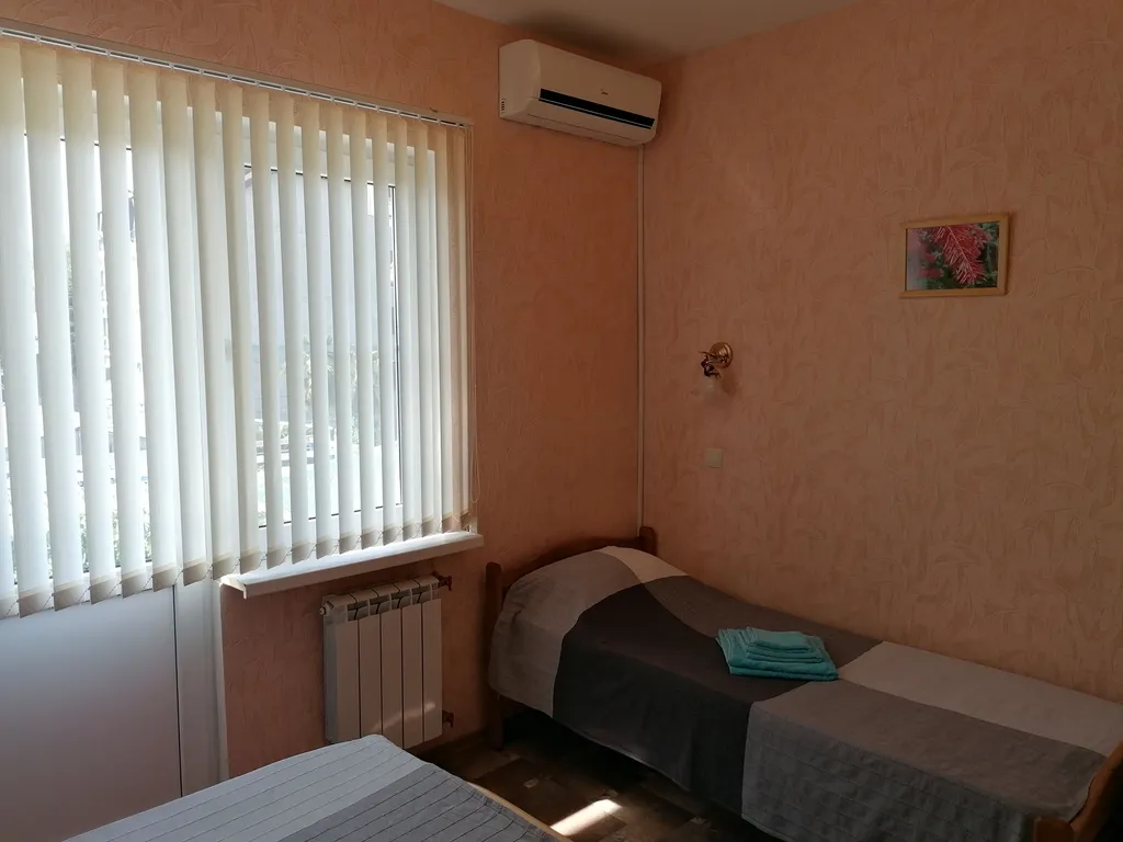 Квартира Трехместная комната с балконом — Лазаревское