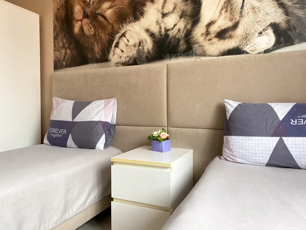 Большая семейная квартира до 5 гостей рядом с Волгой