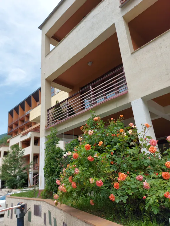 Двухуровневая квартира с великолепным видом в Красной Поляне