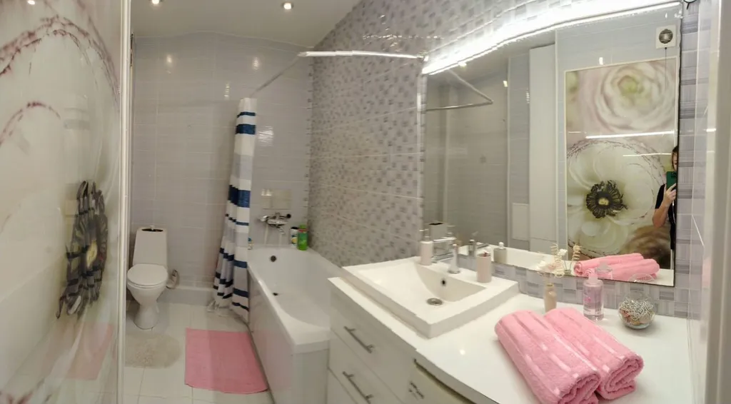 Квартира напротив Детской больницы.