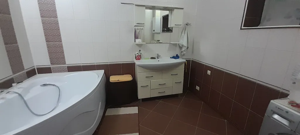 Новый каменный дом со всеми удобствами