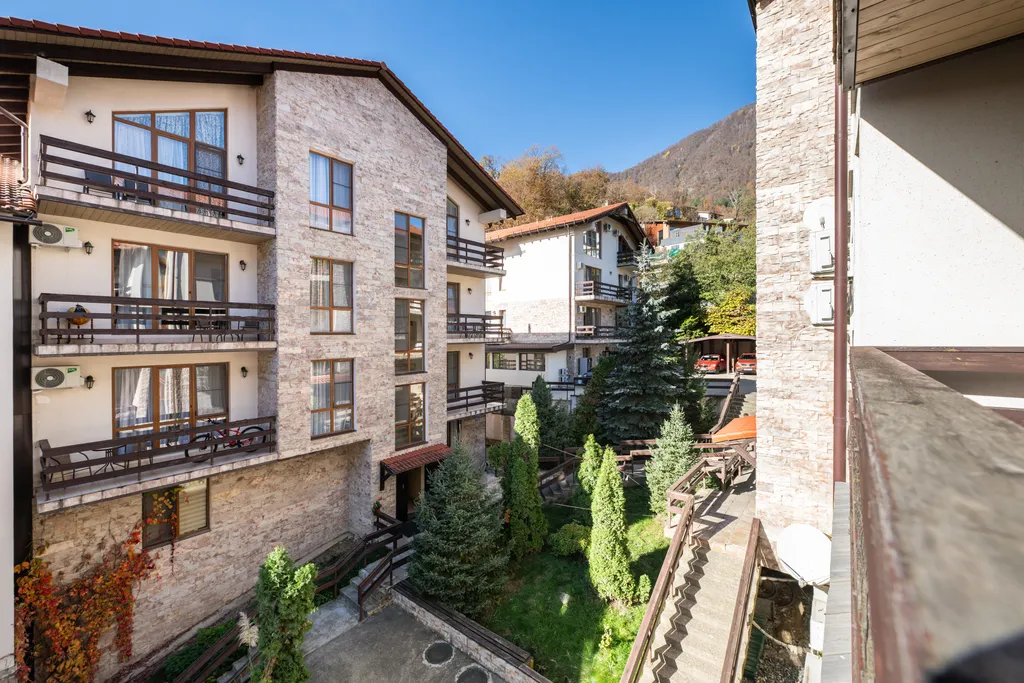 Апартаменты золотые лучи гор