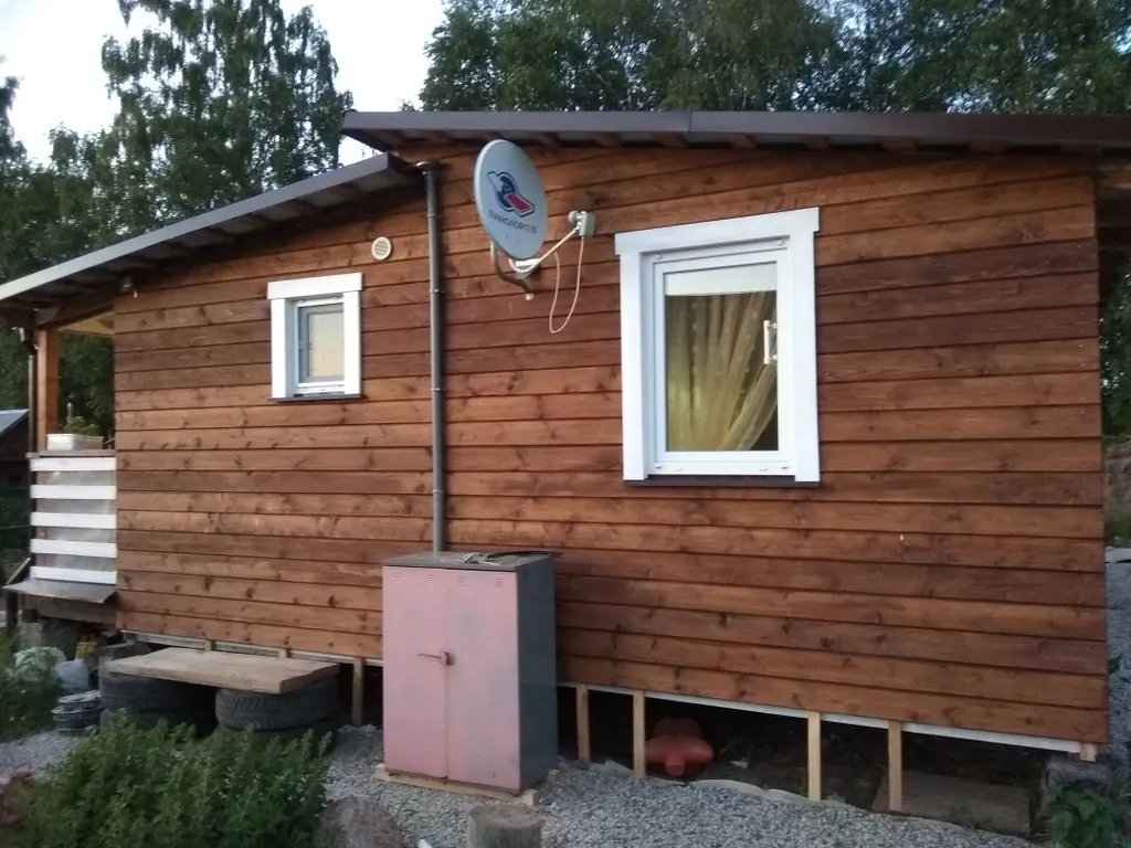 Коттедж Дом с 2 спальнями и кухней -гостиной — Надевицы