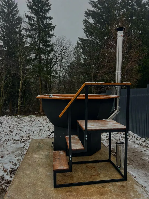 Коттедж Уютный загородный дом с сибирским чаном и спальней с видом на лес — Истра