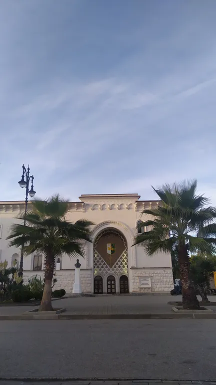 Квартира 2-комнатная Квартира — Сухум