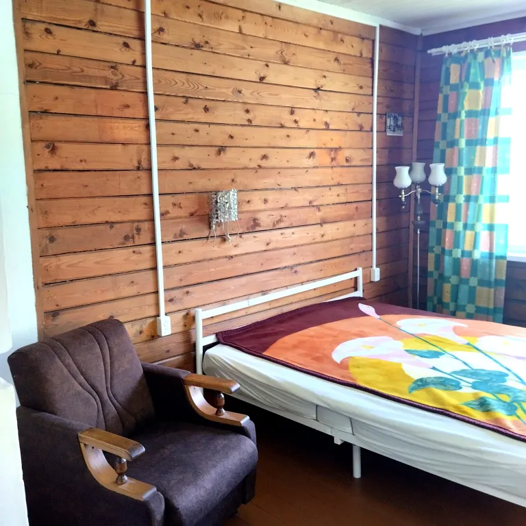 Дом на берегу озера