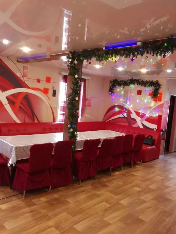 Коттедж в Красном стиле