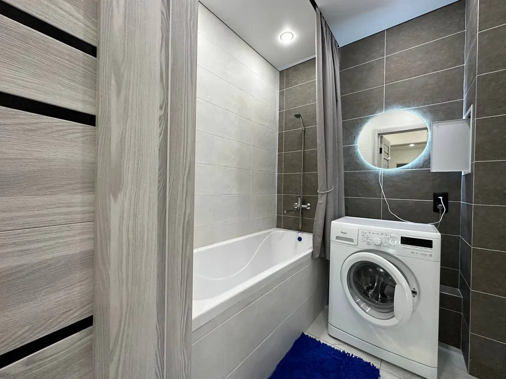 3-комнатная квартира, 5 минут до Фермер базара, Города Еды и ТЦ Окей