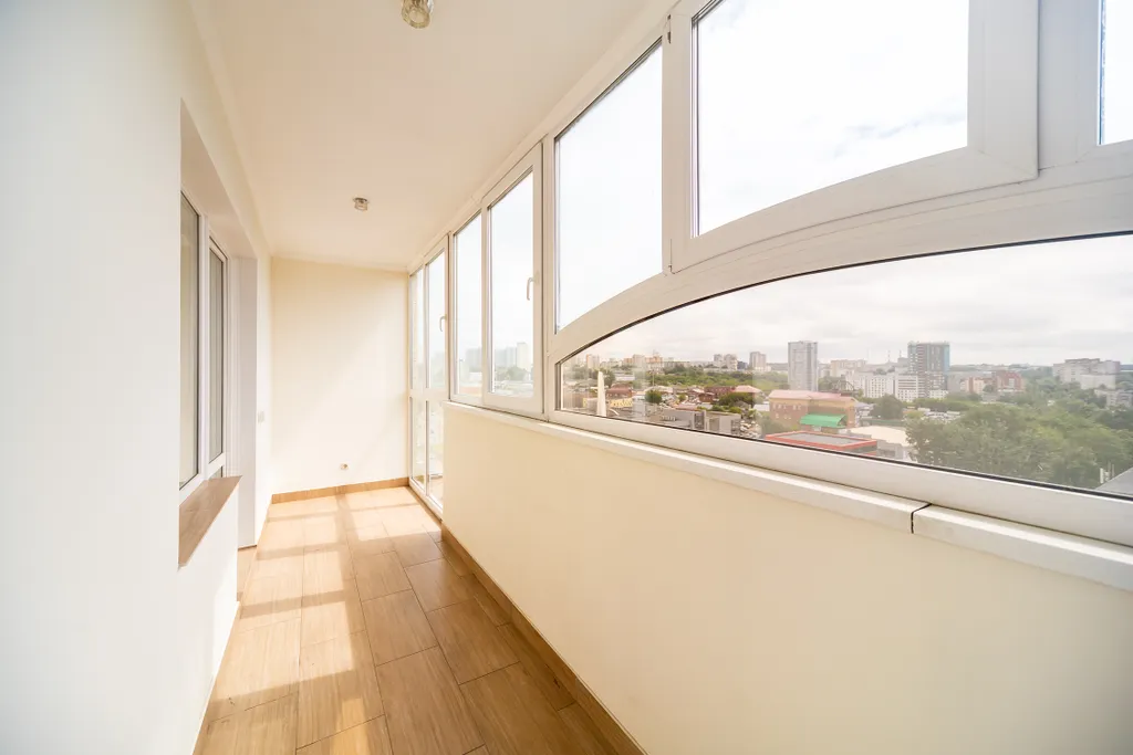 Бoльшая 3-комнaтнaя кваpтира в центре города