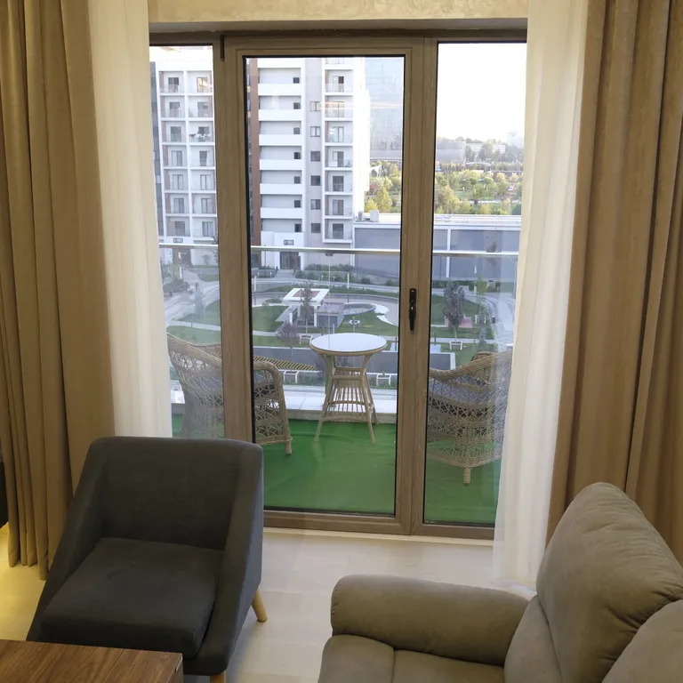 Iris Apartments A, Шикарные апартаменты в центре Ташкент Сити